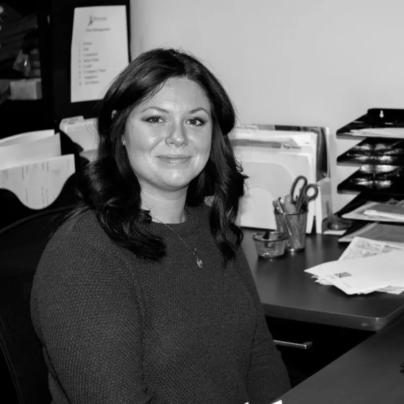 Kelli, Office